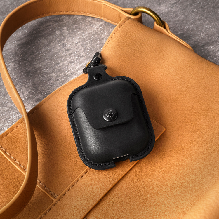 AirSnap, Full-grain leather case for AirPods - Twelve South